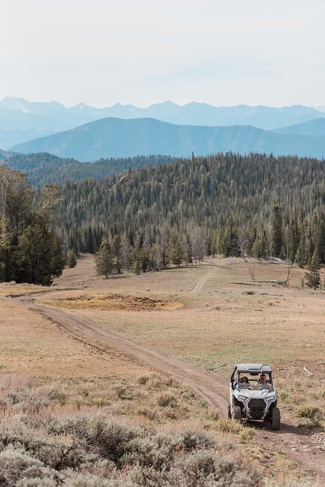 mountain-luxury-adventure-wedding-photographer-idaho