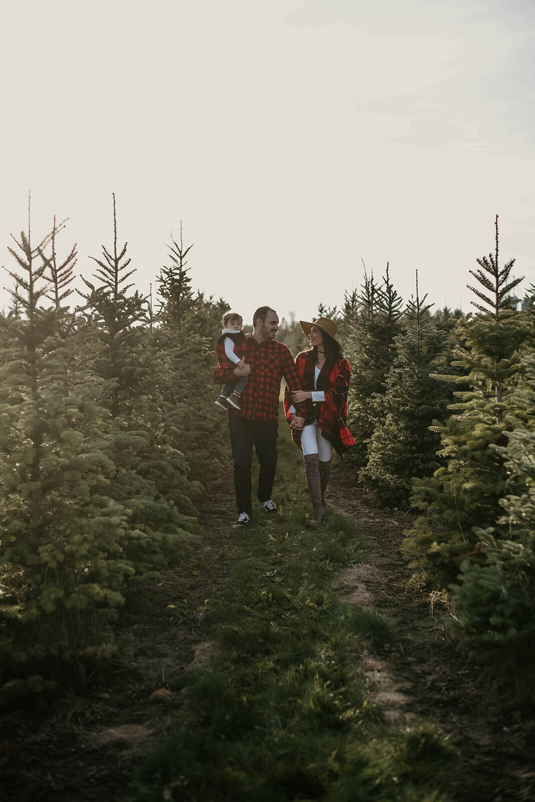 family-photography-tree-farm-London-Ontario