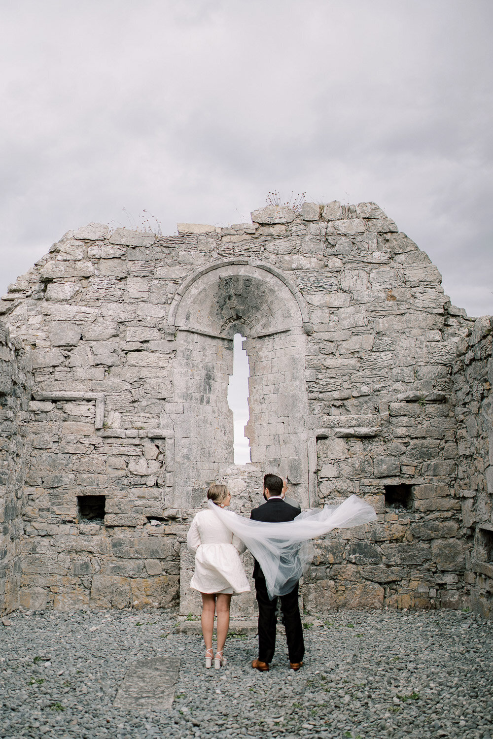 Ireland_Elopement_CaitlinJoyce_Photography-36