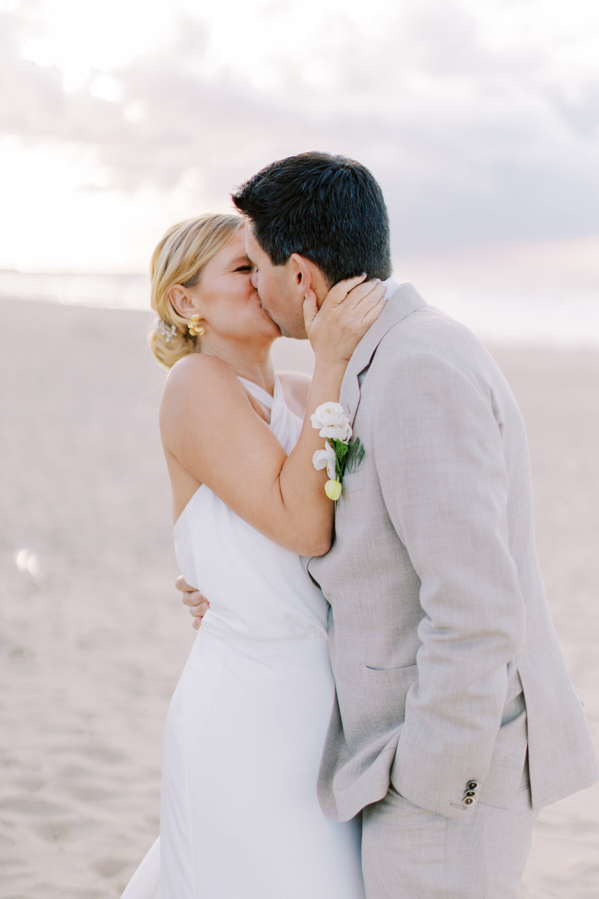 Katherine & Jean-Louis wedding - LDR Ph-757 Hotel de Blanke Top Beachclub Moio Strand Beach Wedding