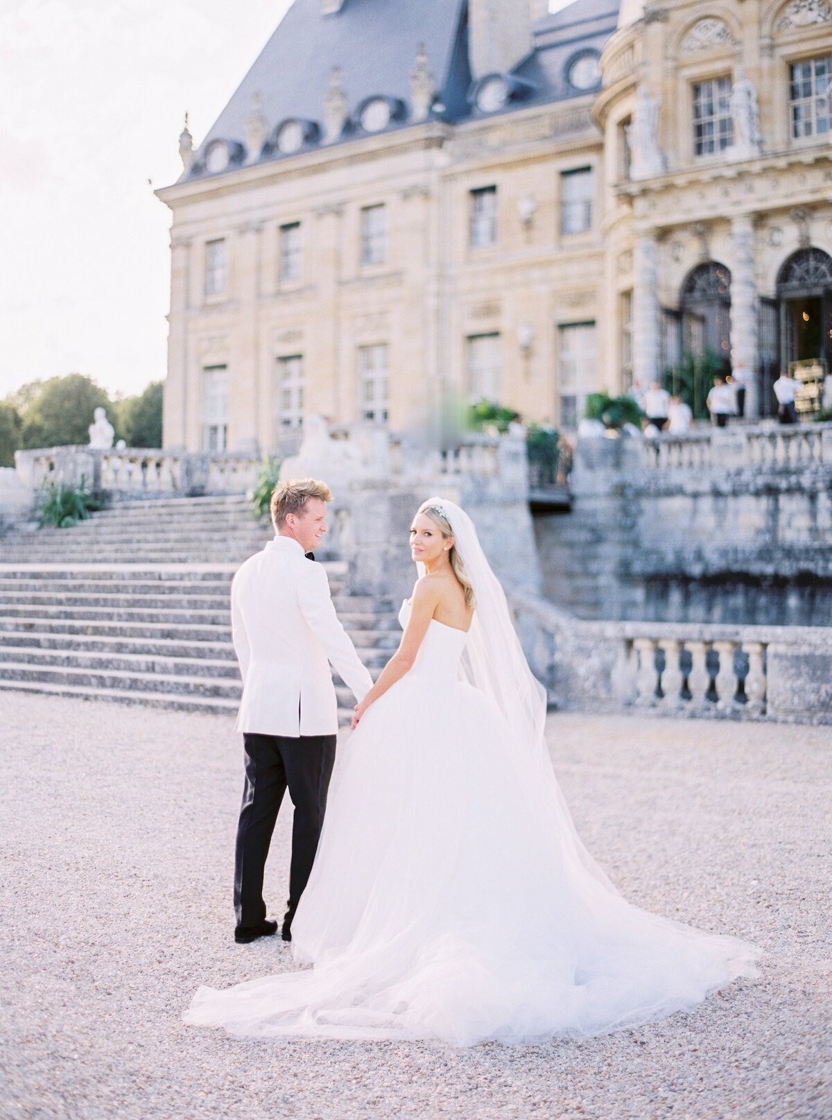 vaux-le-vicomte-luxury-wedding-phototographer-in-paris (49 of 56)