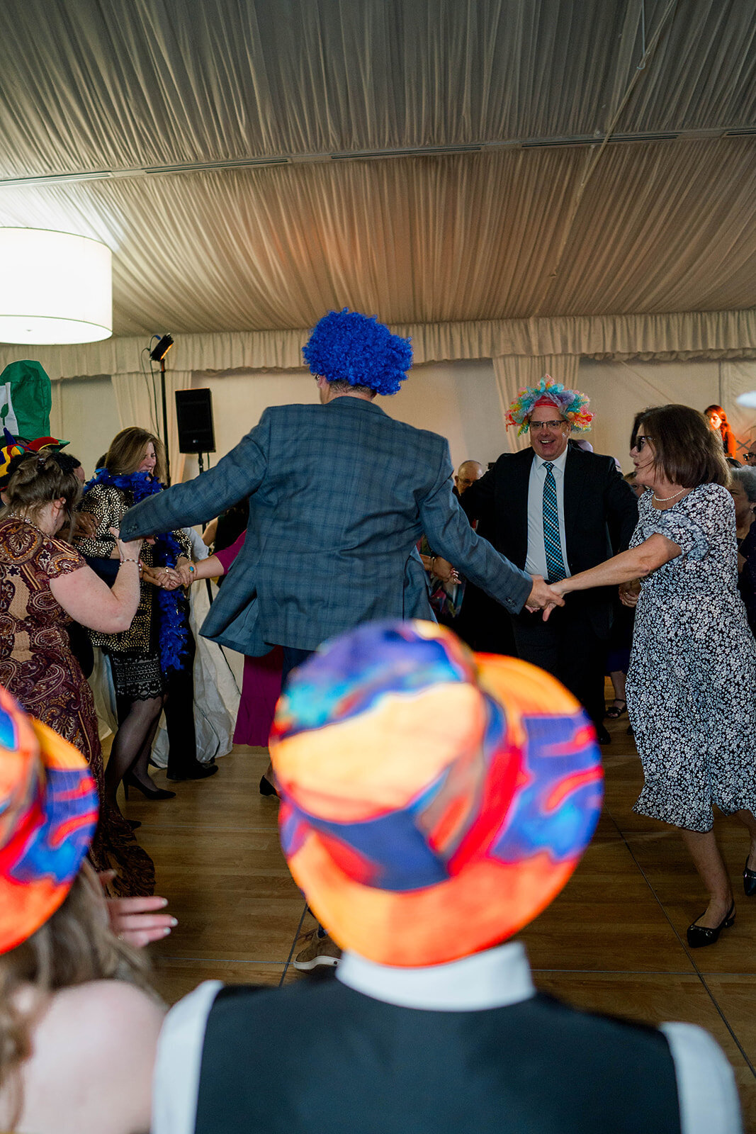 Eliana-Melmed-Photography-Chicago-LosAngeles-Jewish-WeddingPhotography-SimchaDancing-00097