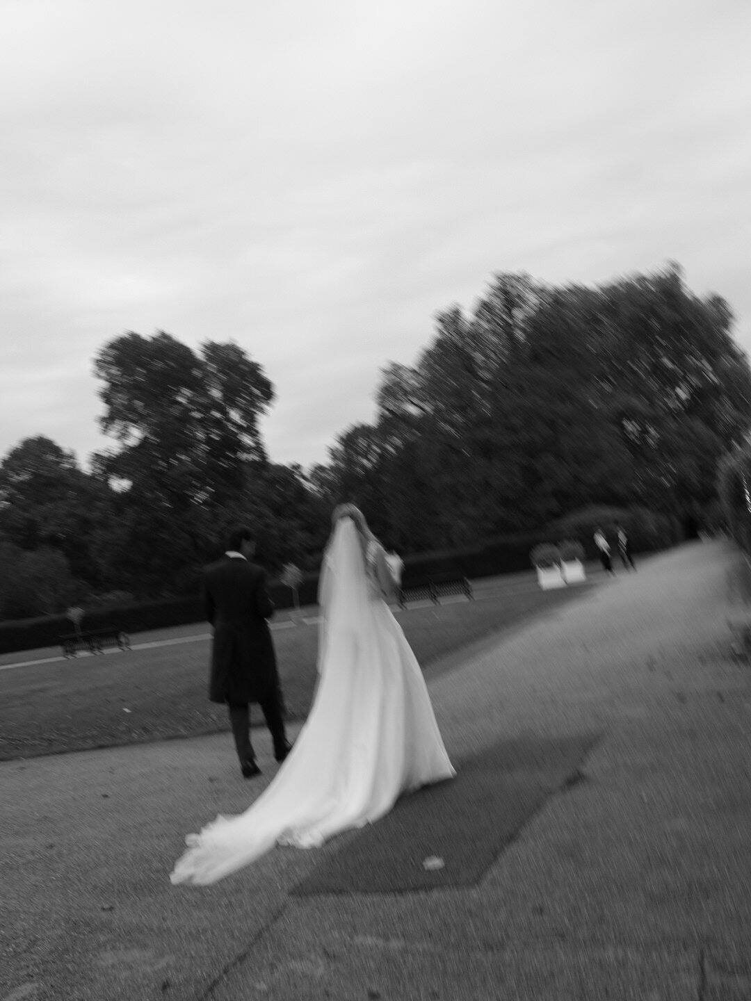 EmmaPilkington_Holly&Antoine-43