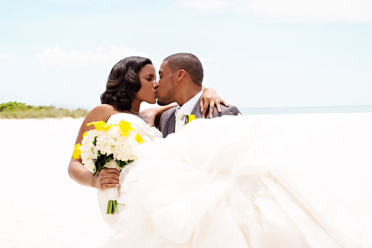 jw marriott marco island groom holding bride