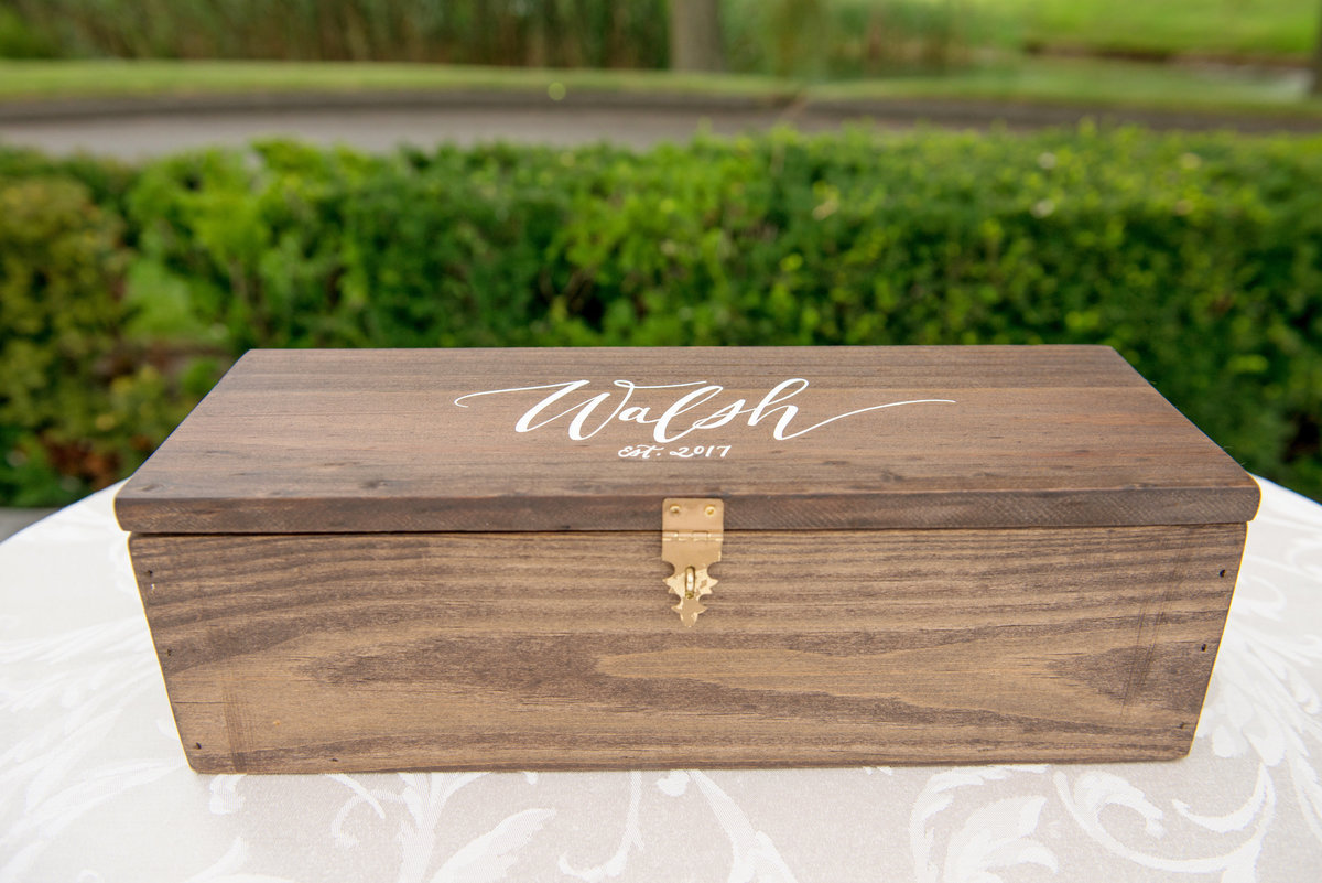 gift box for wedding at Willow Creek Golf and Country Club