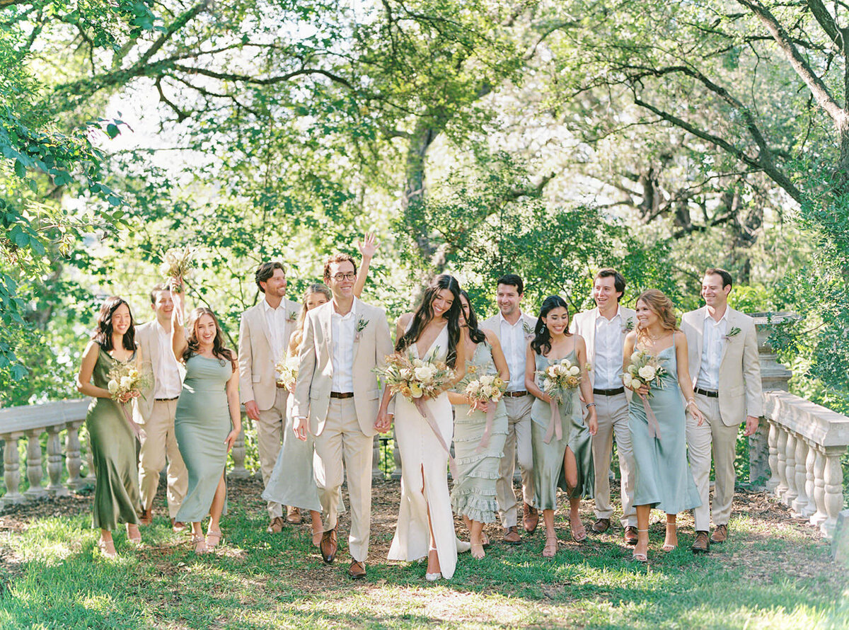 119-Texas-Film-Wedding-Photographer-RuétPhoto-AveryAlex-Wedding-featherandtwine-527