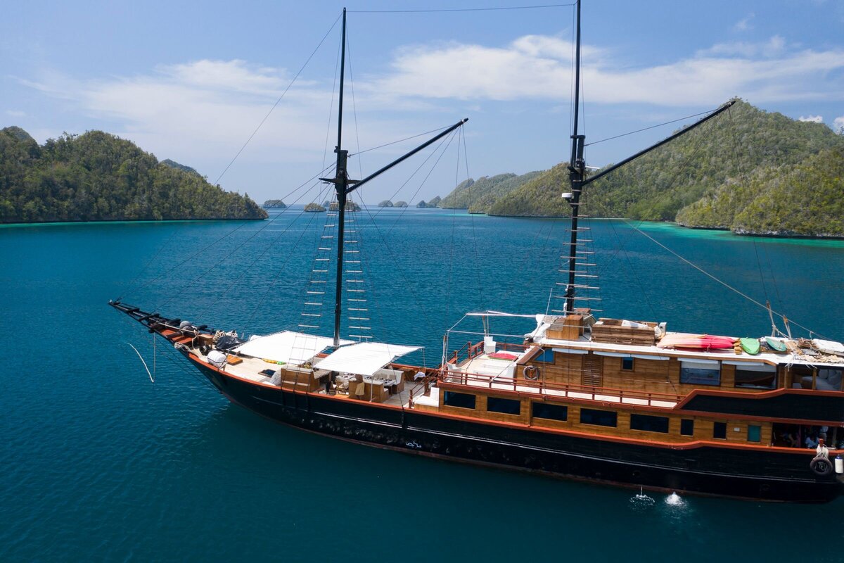 Samata Luxury Yacht Charter Komodo Boat Samata DJI_0665