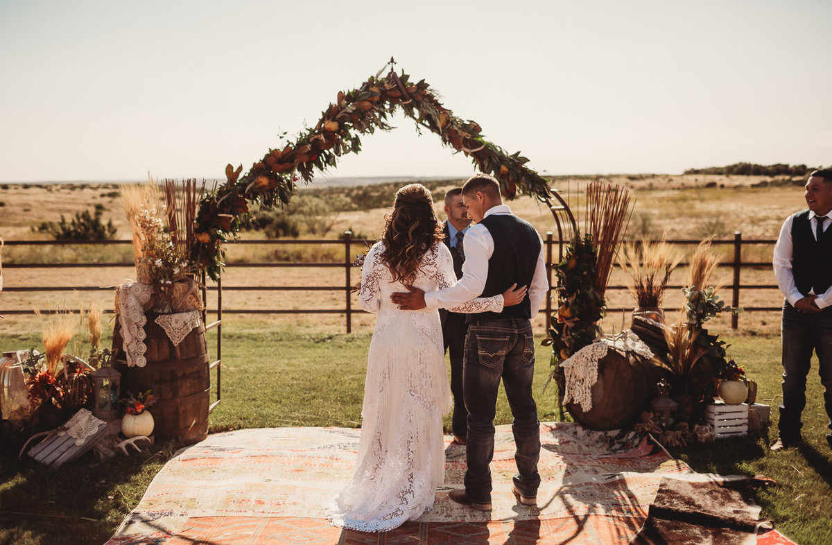 texas-ranch-wedding-native-roaming-125