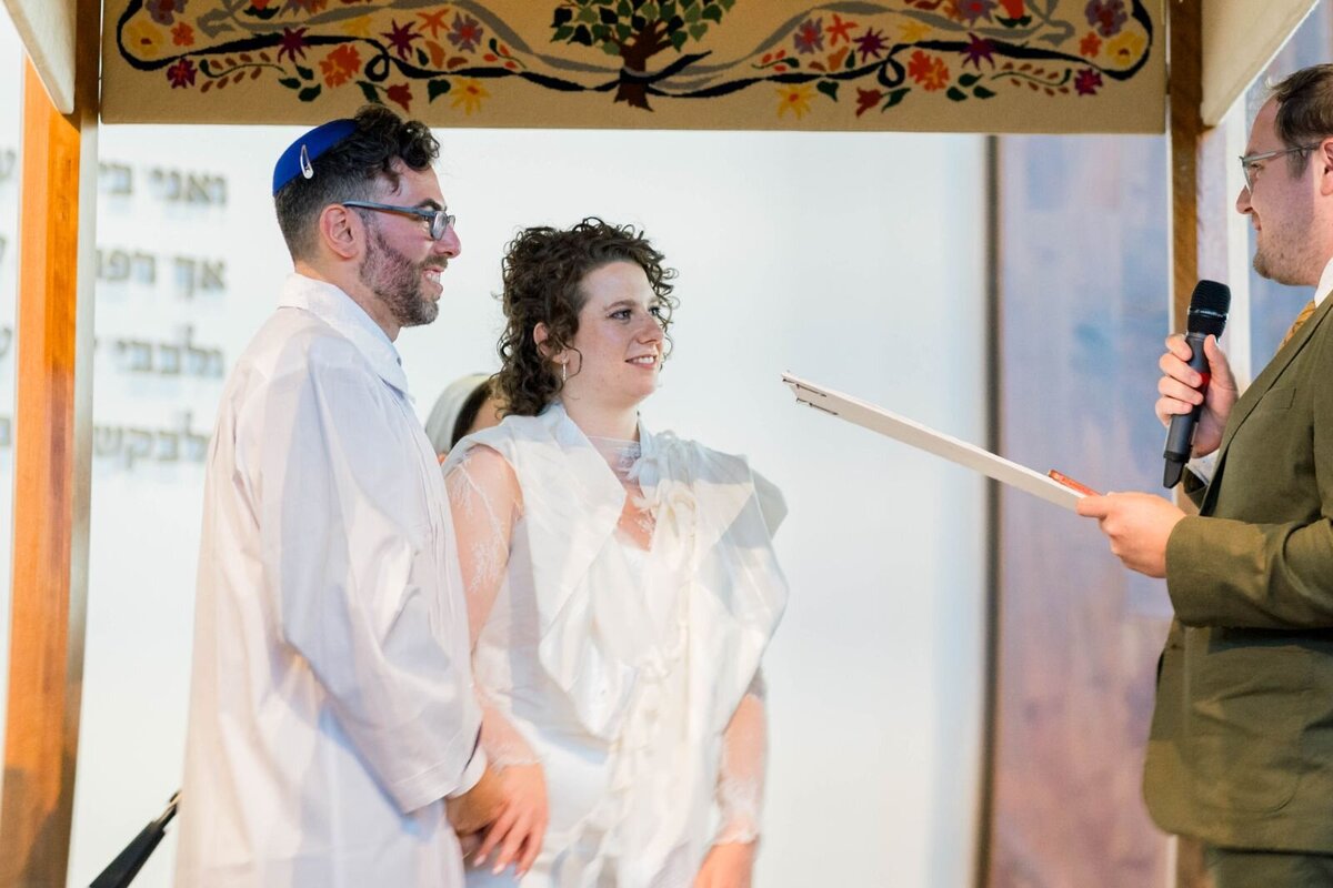 Eliana-Melmed-Photography-Chicago-LosAngeles-Jewish-WeddingPhotography-ShulaNoah-Chuppah-00248