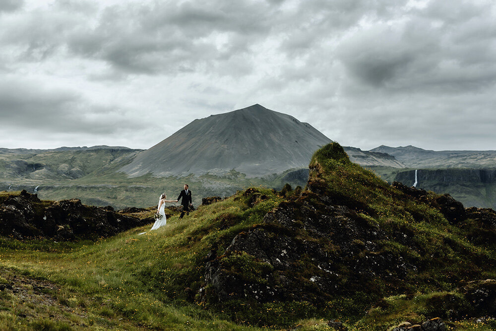 Best_Local_Iceland_Elopement_Photographer_and_Planner-55