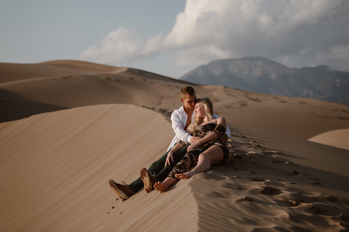 Romantic couples photos  on Sand Dunes in Colorado