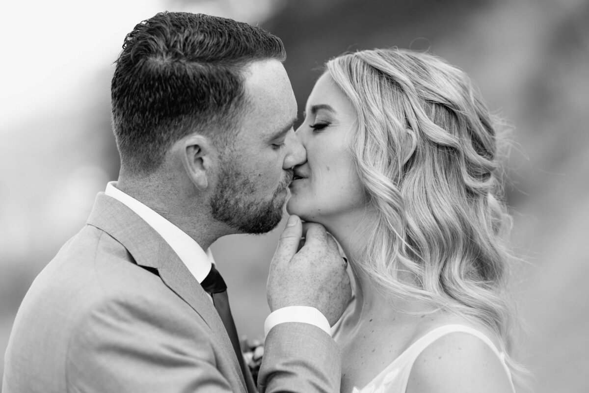 Okanagan Wedding Photographer- B&W photograph of bride and groom