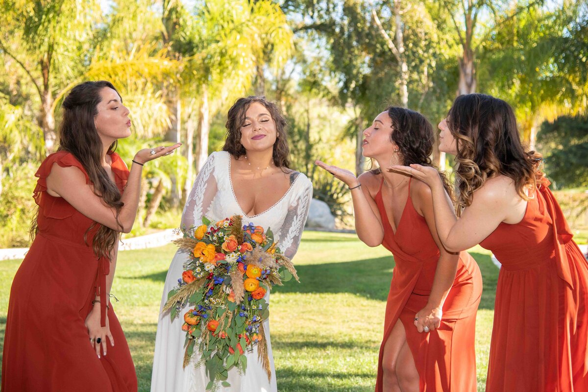 Maria-McCarthy-Photography-wedding-bridesmaids