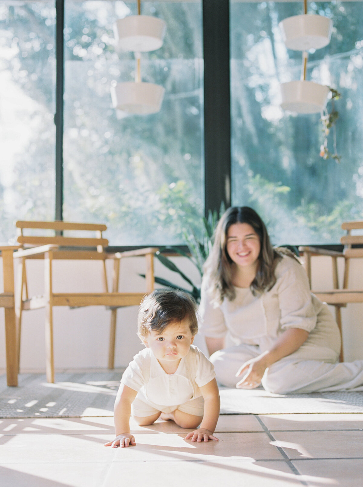 Organic Modern Minimal In Home Motherhood Session Film Photography -14