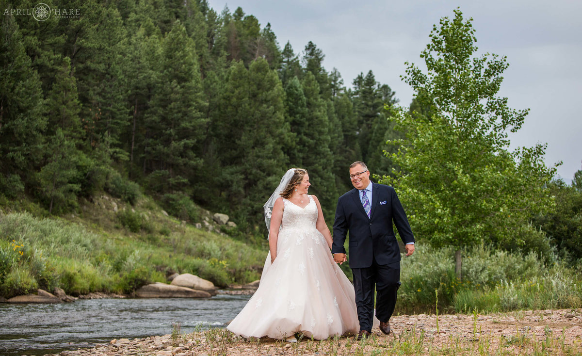 Colorado mountain wedding photography in Conifer
