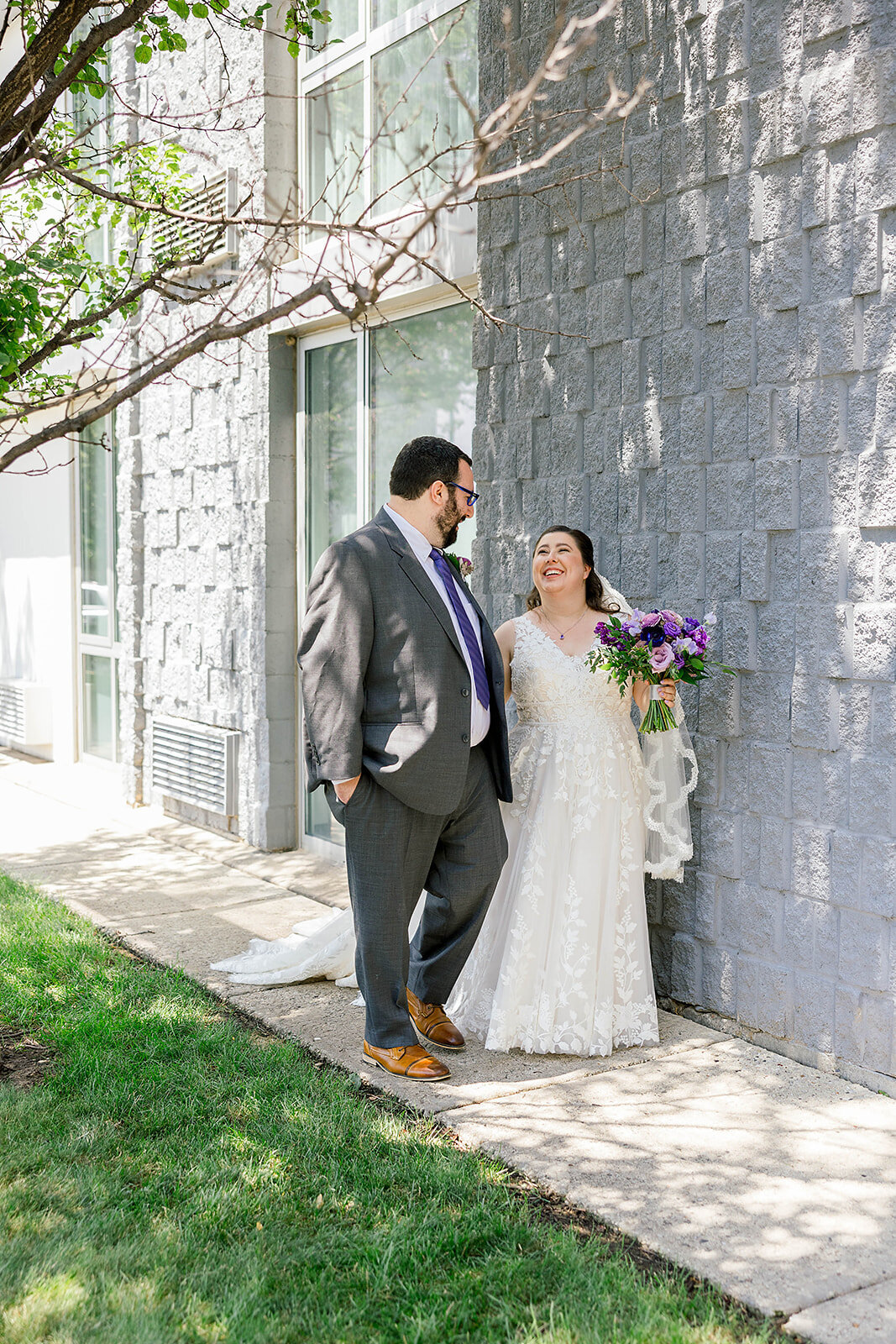 Eliana-Melmed-Photography-Chicago-LosAngeles-Jewish-WeddingPhotography-ElianaSklar-FirstLook-00117