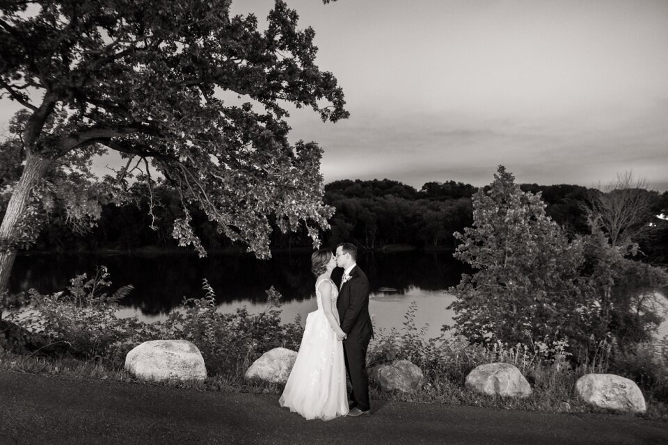 Eric Vest Photography - Leopold's Mississippi Gardens Wedding (153)