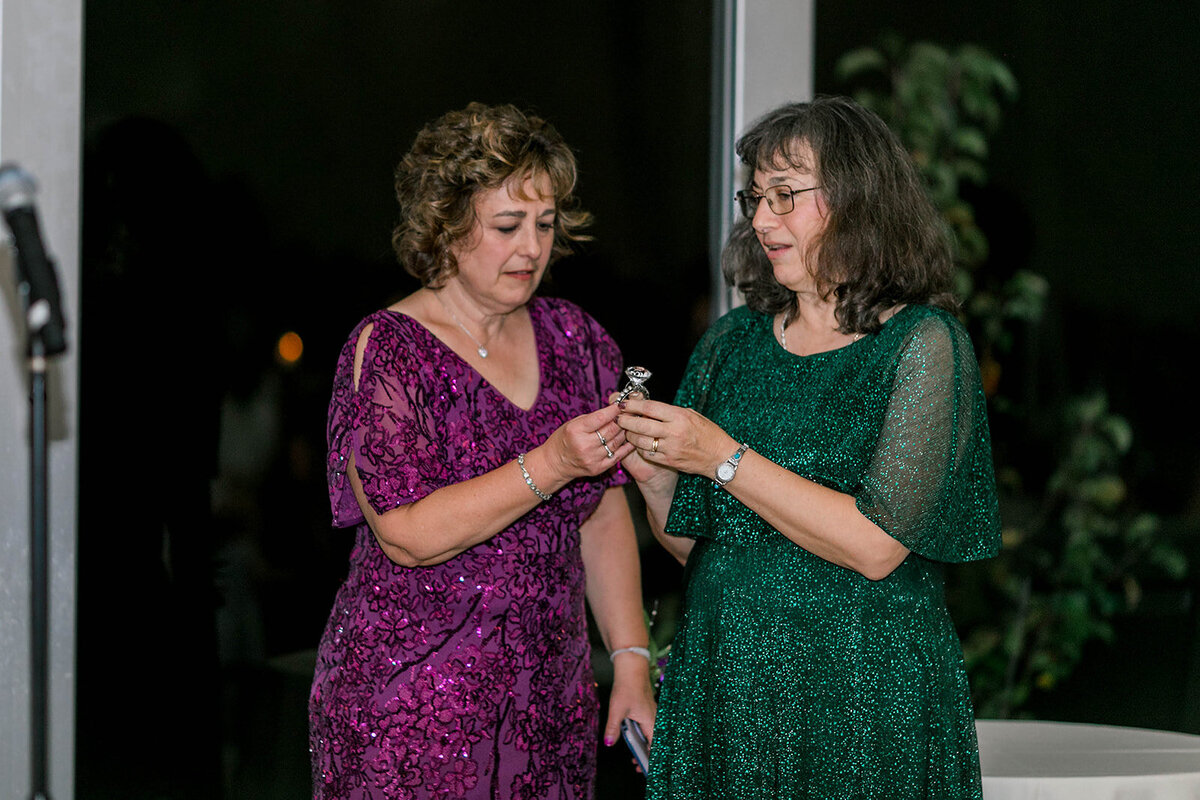 Eliana-Melmed-Photography-Chicago-LosAngeles-Jewish-WeddingPhotography-DInnerSpeeches-00059