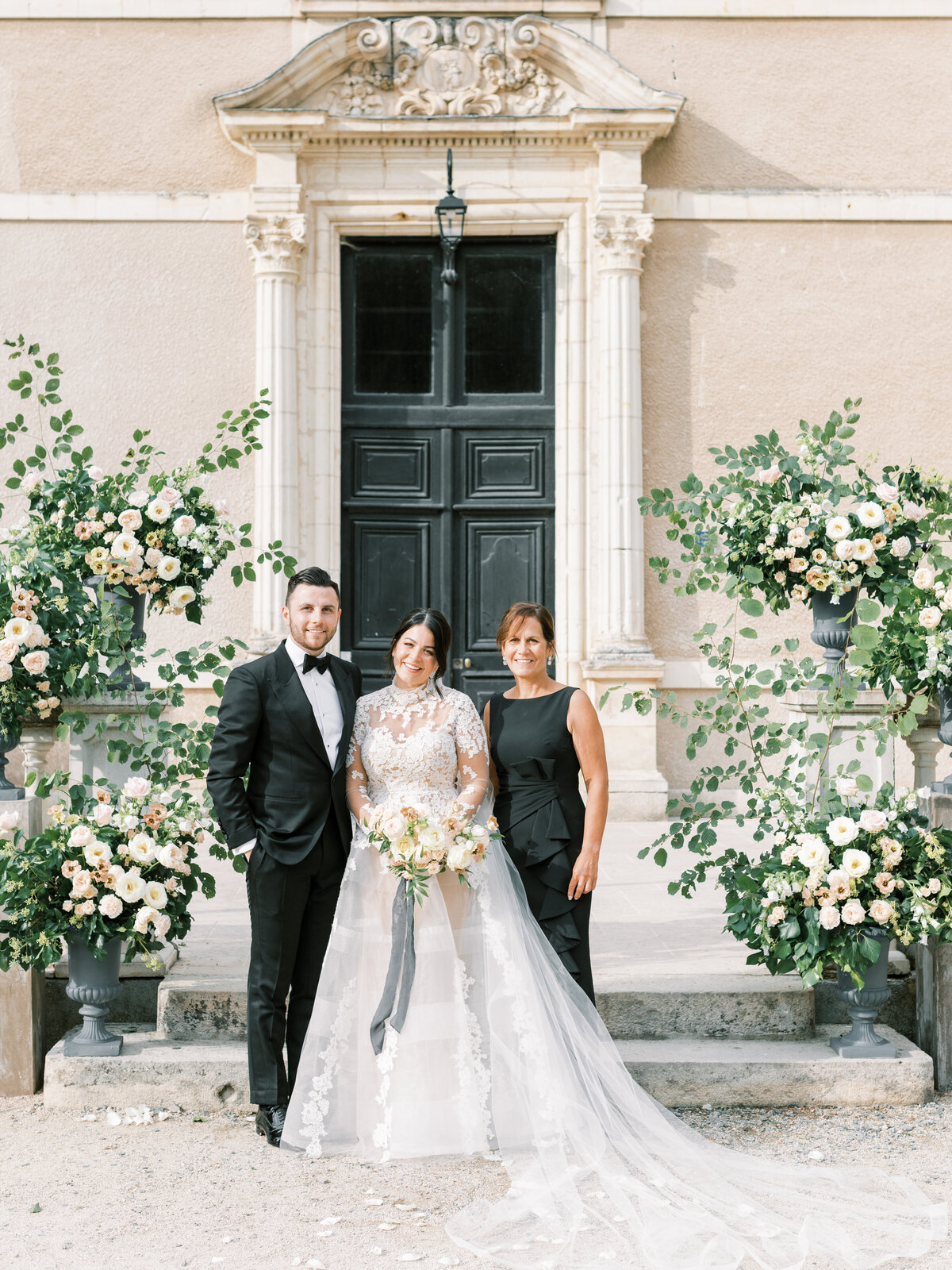 Jennifer Fox Weddings English speaking wedding planning & design agency in France crafting refined and bespoke weddings and celebrations Provence, Paris and destination Molly-Carr-Photography-Natalie-Ryan-Ceremony-5_lS5