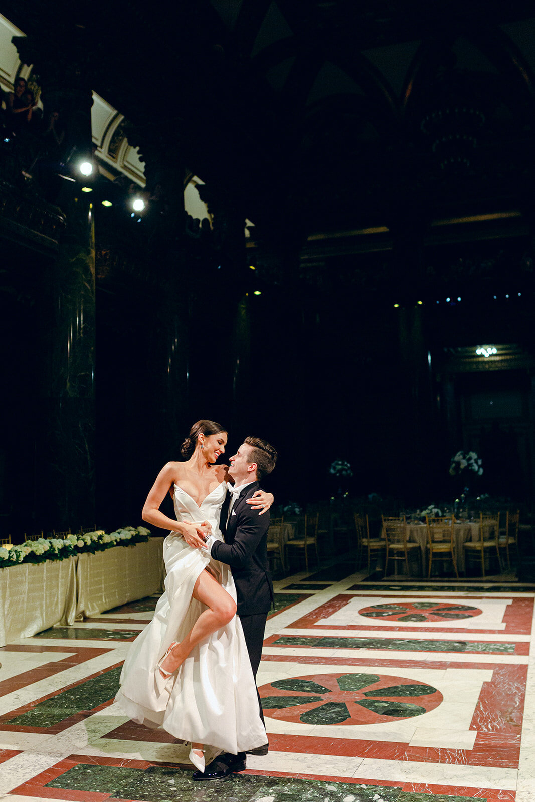 Elegant wedding ceremony at the Carnegie Museum of Natural History in Pittsburgh