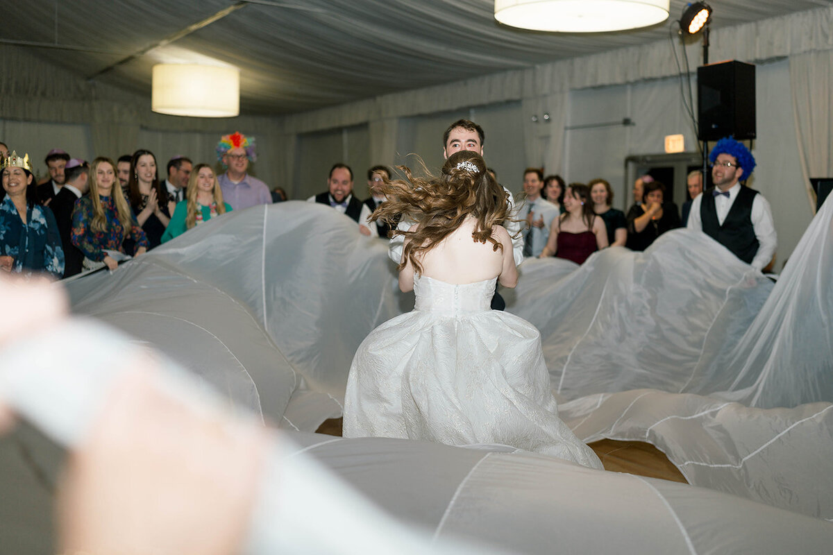 Eliana-Melmed-Photography-Chicago-LosAngeles-Jewish-WeddingPhotography-SimchaDancing-00033