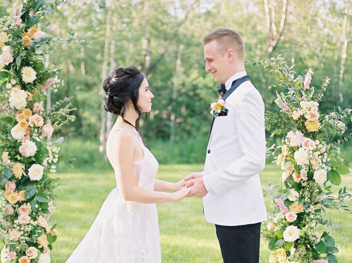 Edmonton-Wedding-Planner-Romantic-Wedding-Ceremony