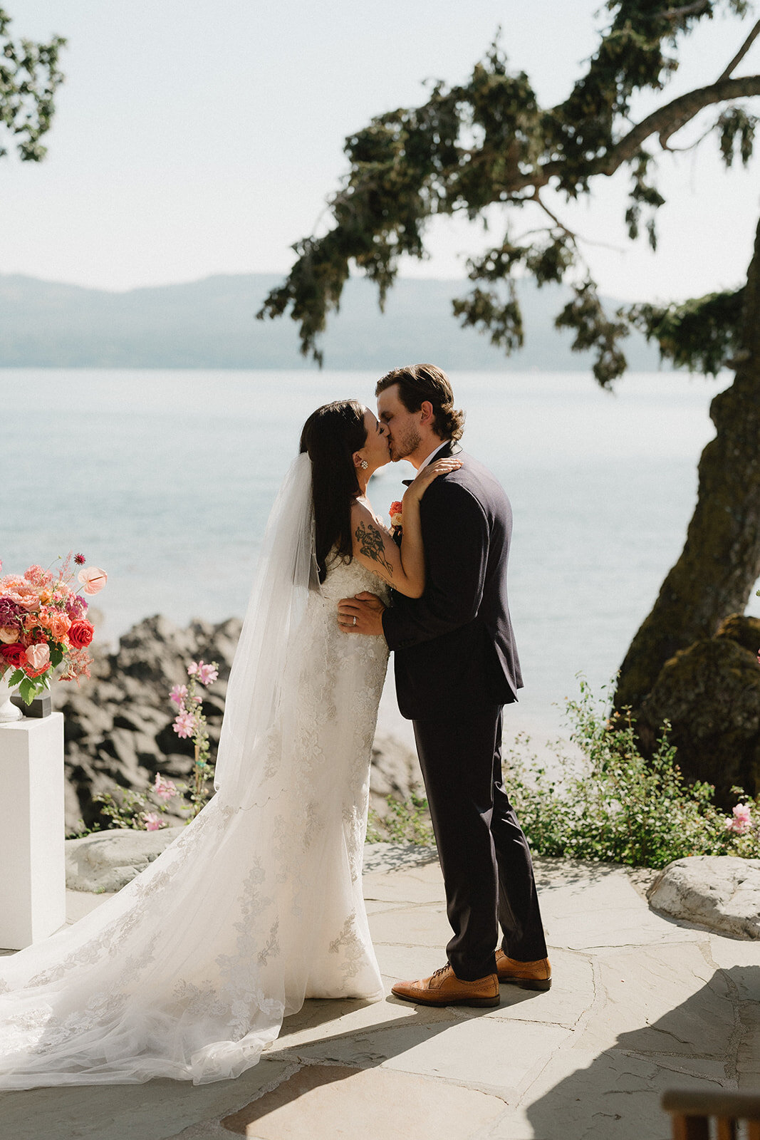 Victoria-BC-Backyard-Wedding-29