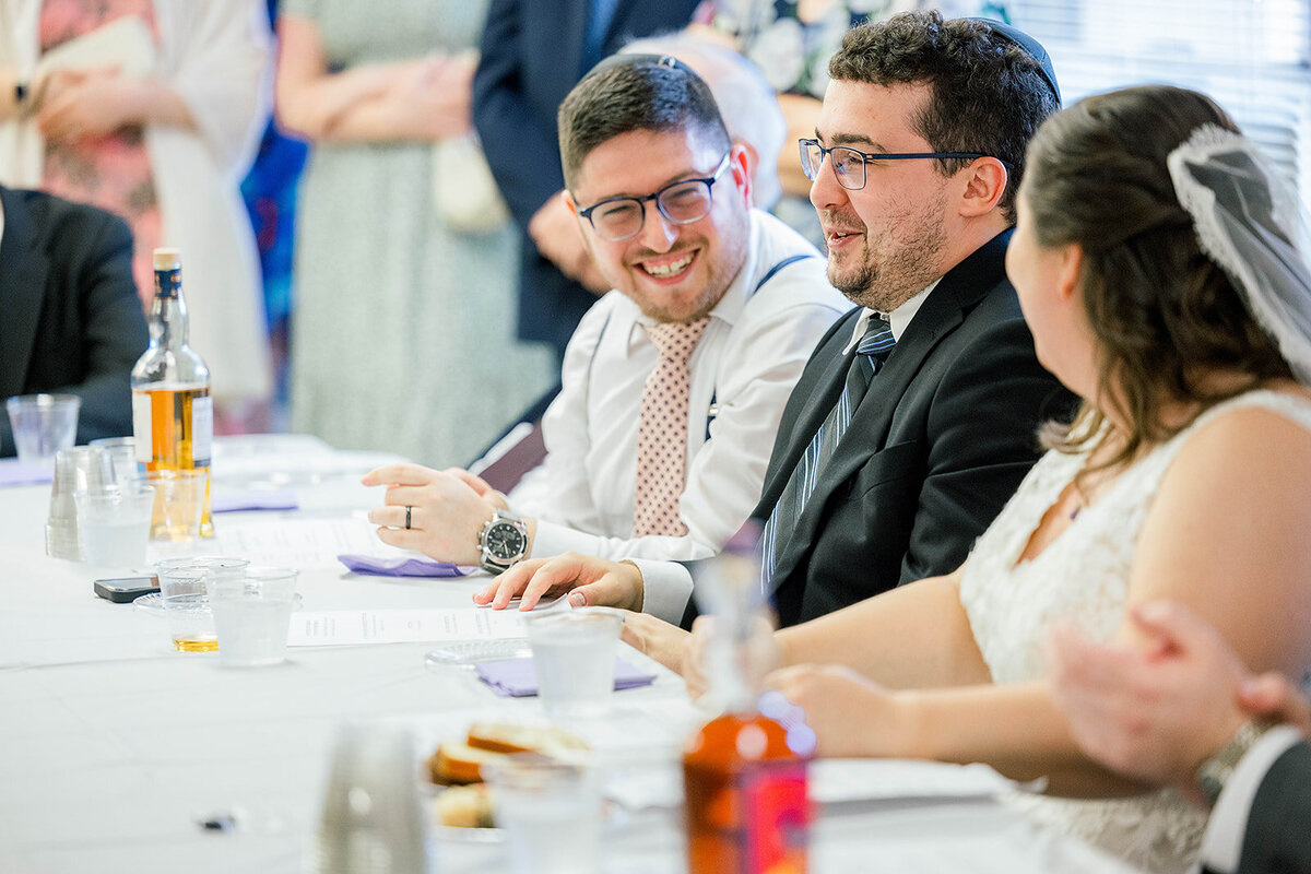 Eliana-Melmed-Photography-Chicago-LosAngeles-Jewish-WeddingPhotography-ElianaSklar-Tisch-00019