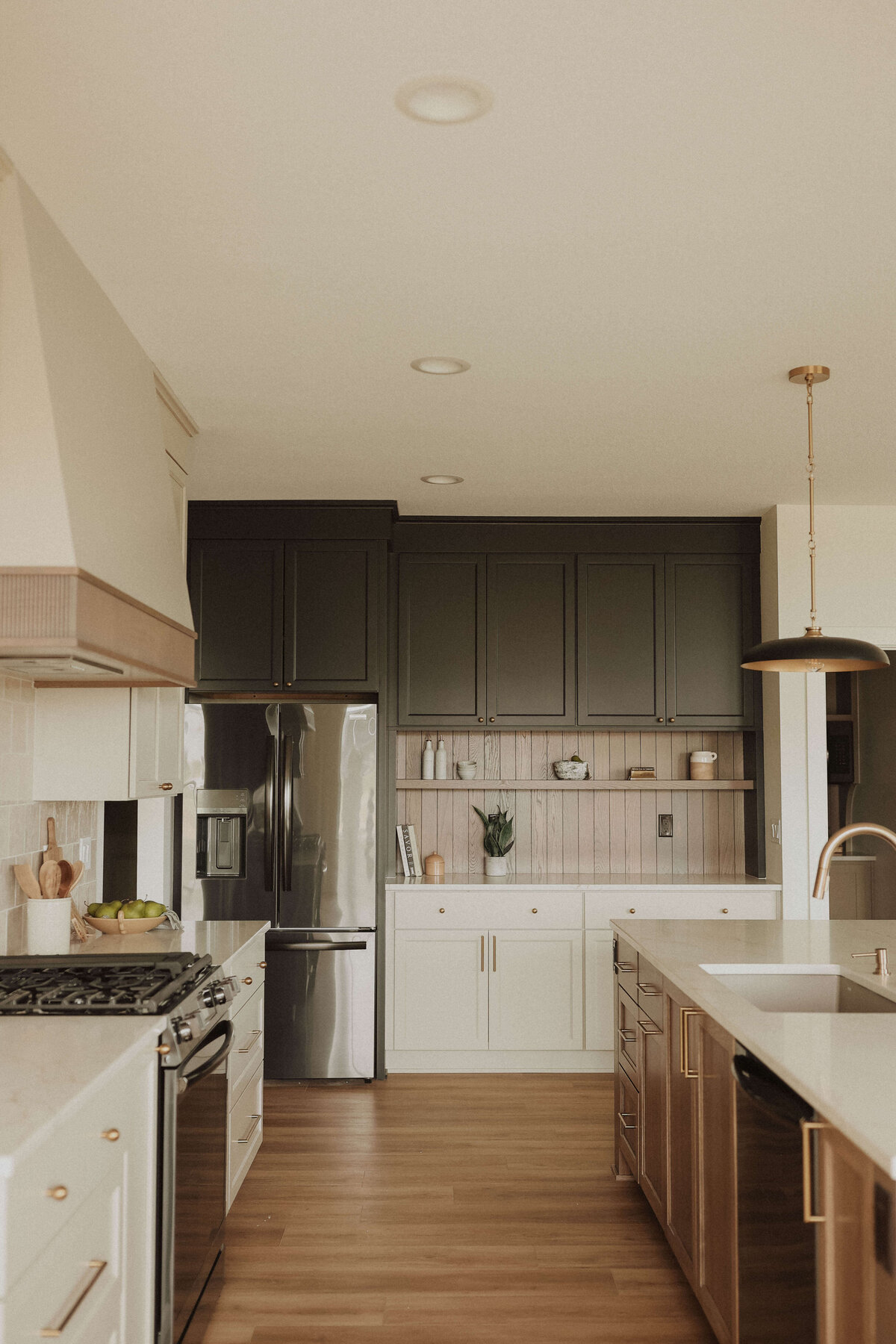 3029-Kitchen-Grimes-Central-Iowa-Custom-Home-JRL-Builders-3F1A4269