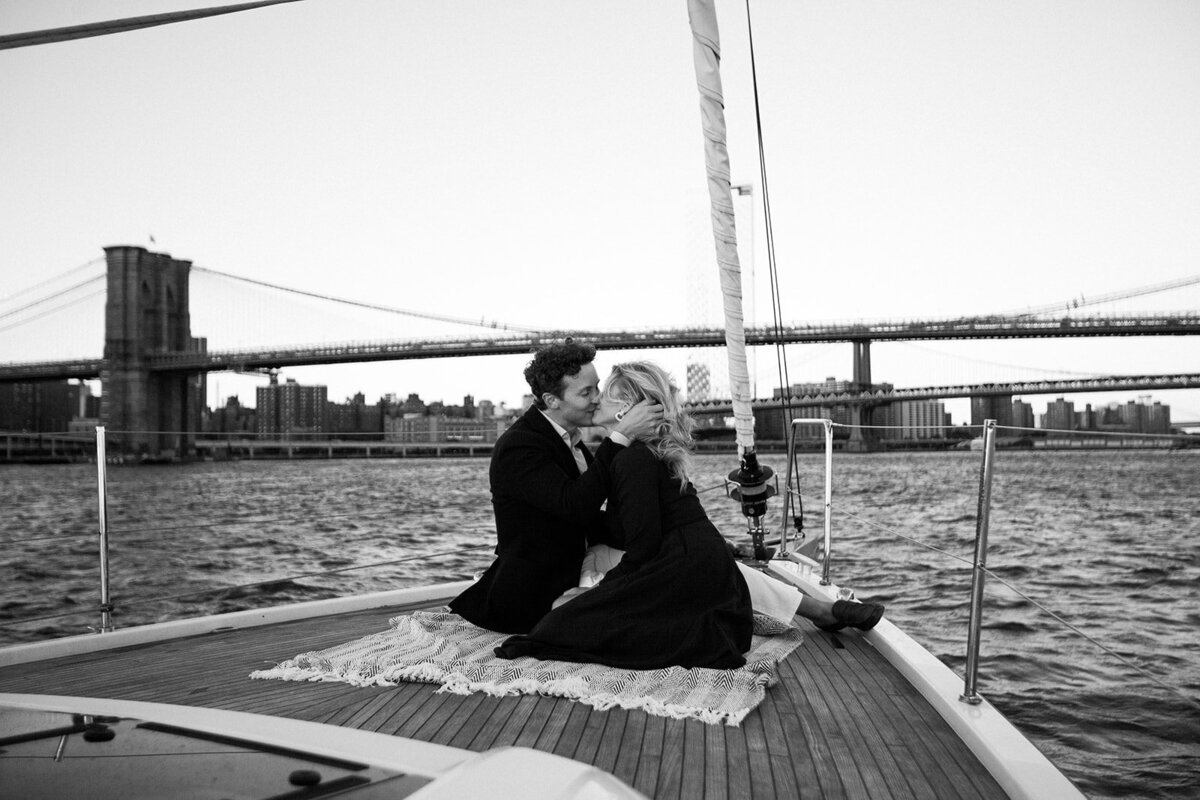sailboat-nyc-proposal-photographer5