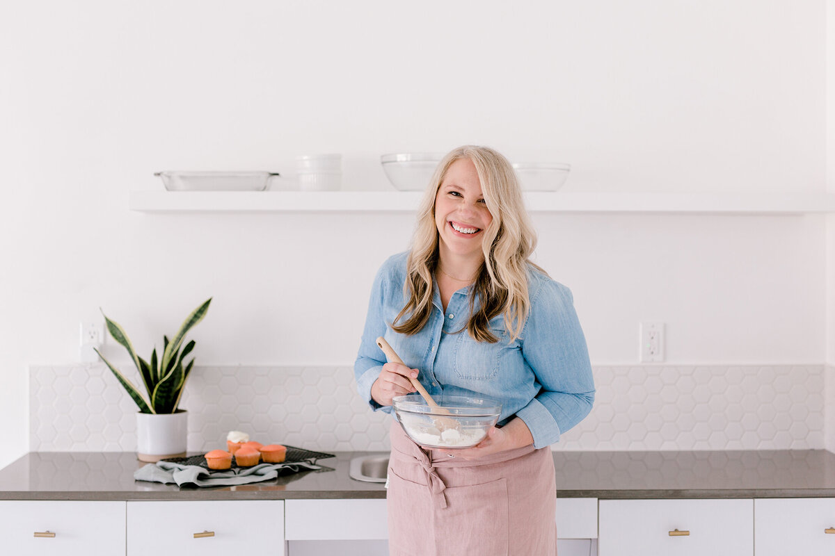 Dallas Brand Photography for Creatives | Laylee Emadi | Catie Ann Baking | Brand Mini Session 52