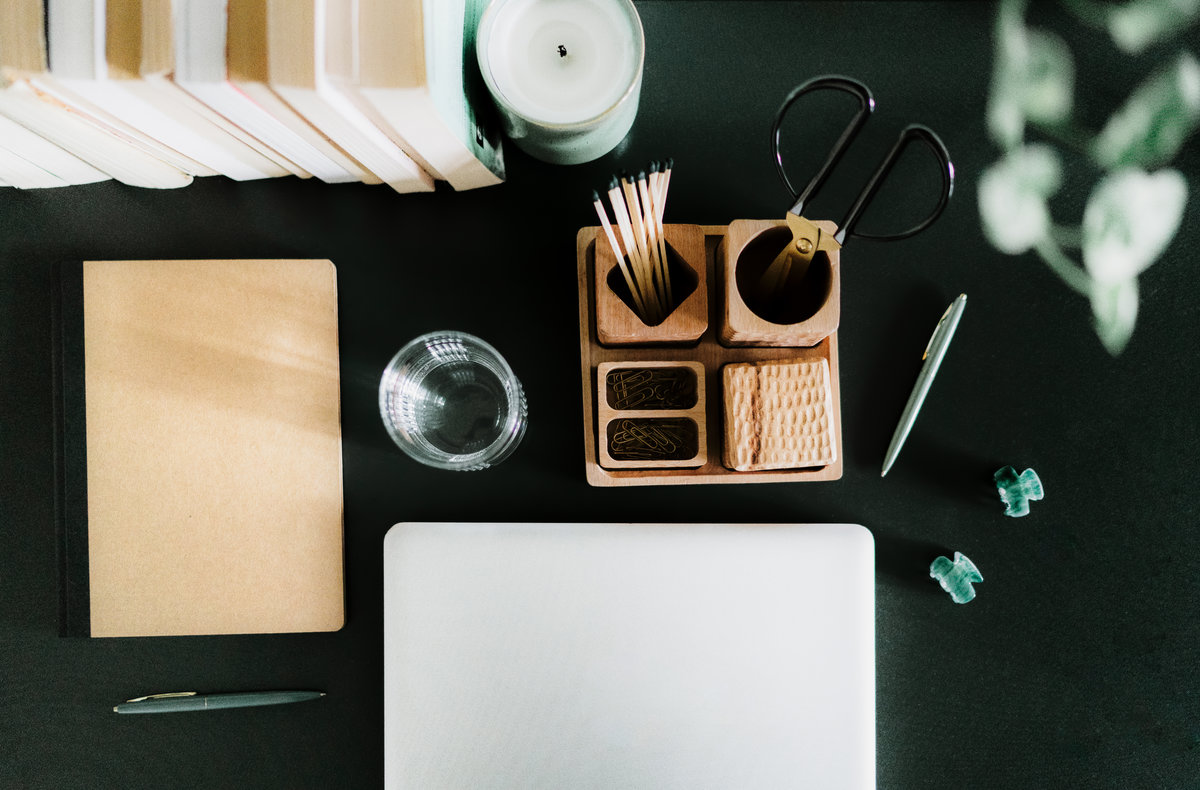 haute-stock-photography-laptop-and-chill-final-19