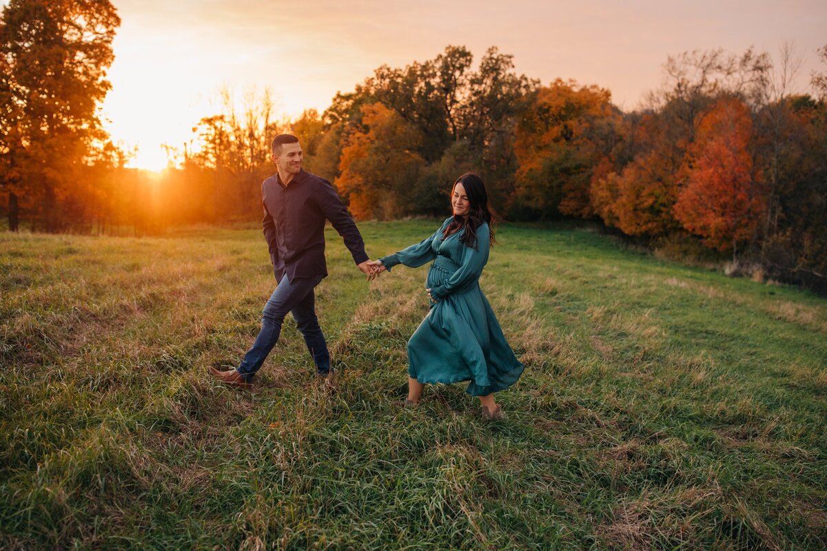 Sunset-Maternity-Portraits-Milwaukee-WI