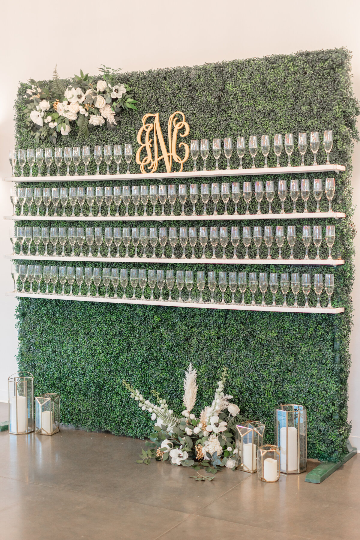 champagne boxwood wall display