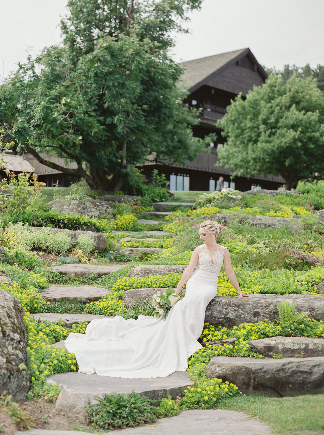 Stowe-Vermont-Wedding-Trapp-Family Lodge-coryn-kiefer-photography-20