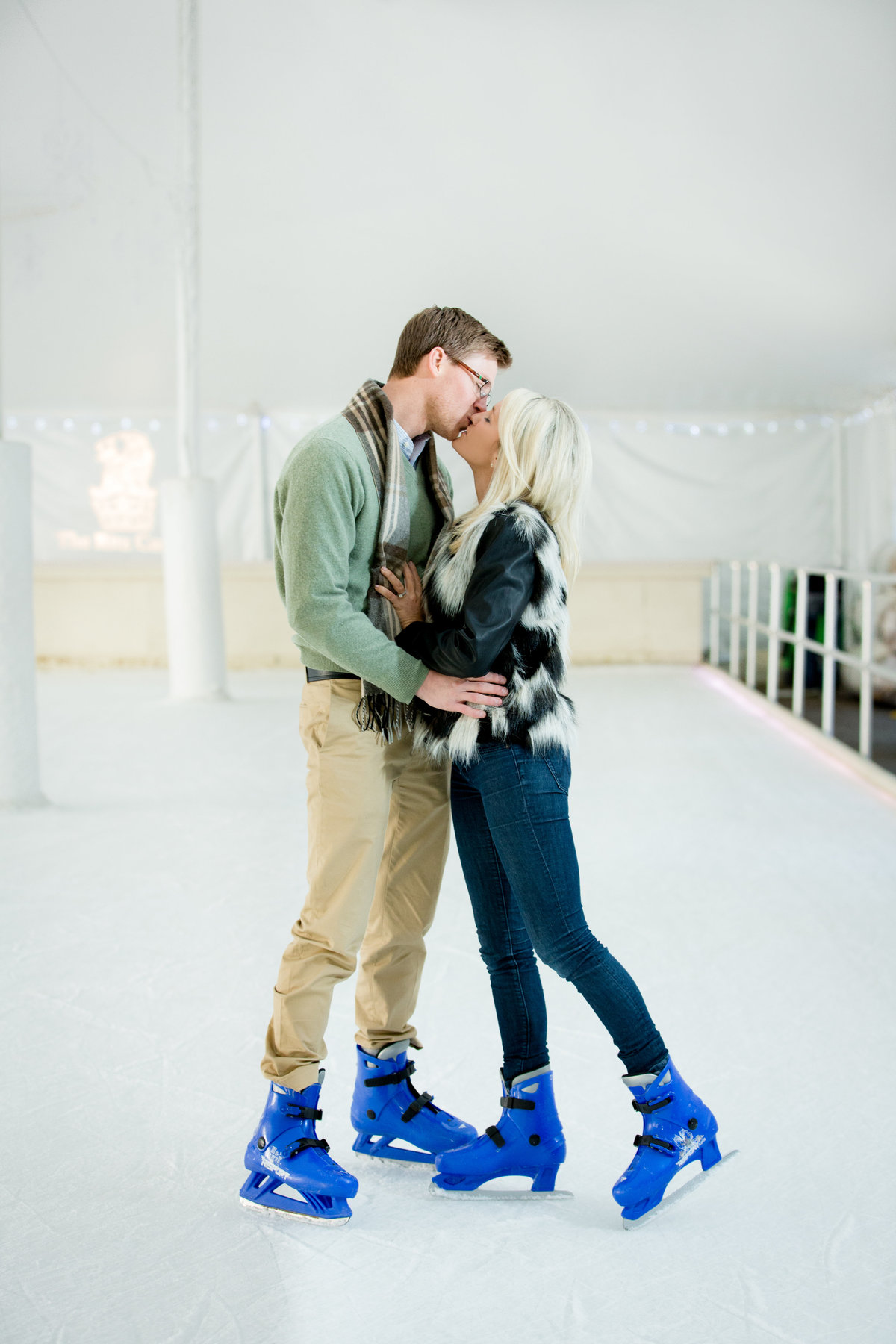 ice-skating-engagement-photos