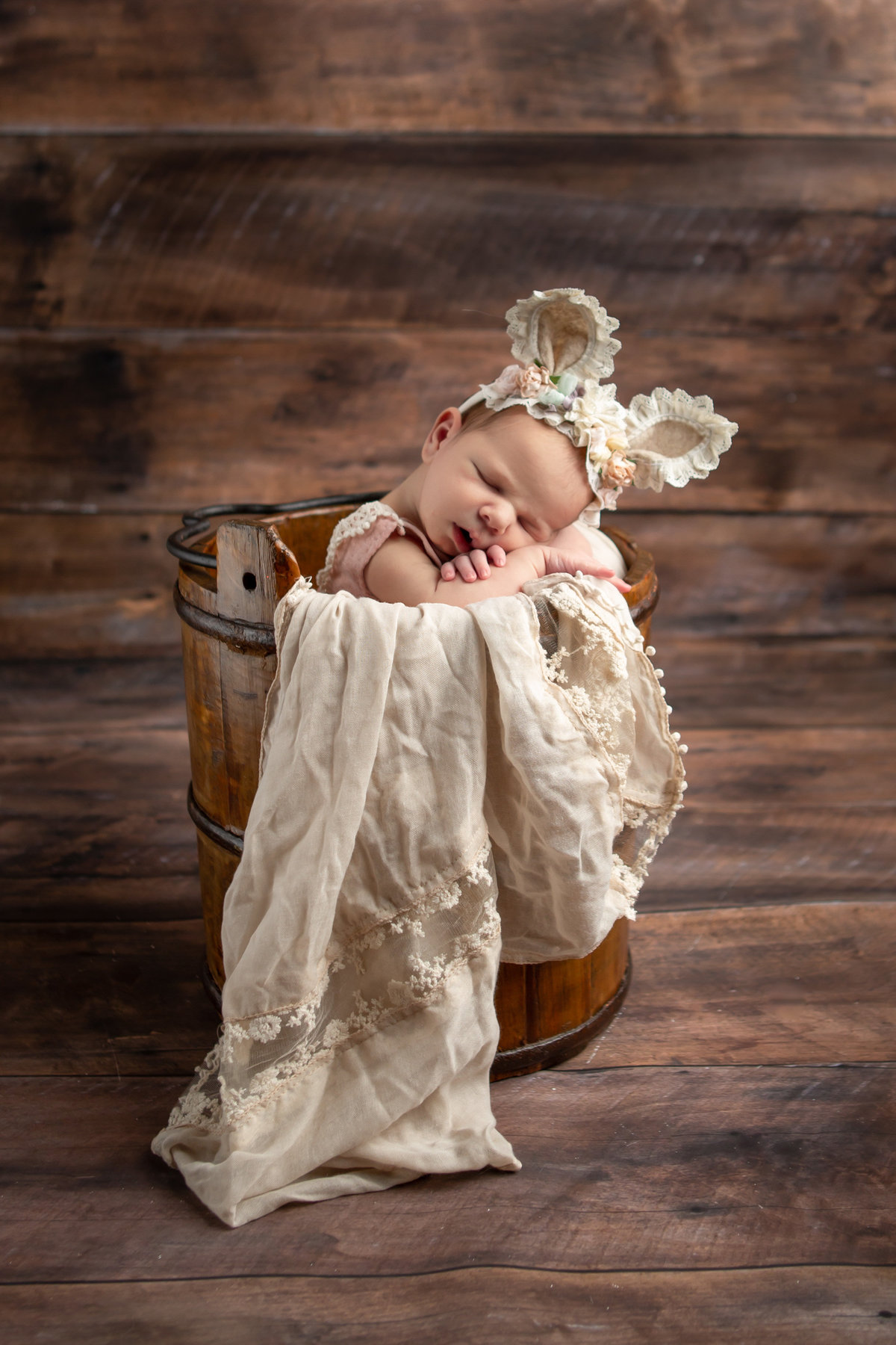 Maternity Newborn - Holly Dawn Photography - Wedding Photography - Family Photography - St. Charles - St. Louis - Missouri-98