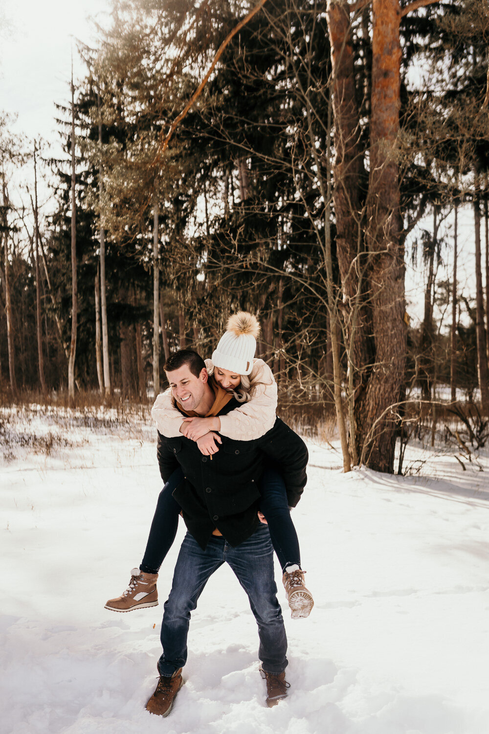 Buffalo-NY-Winter-Engagement_photoshoot-51
