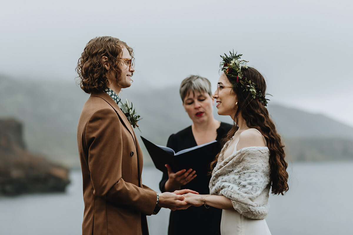 Iceland-Elopement-Photographer-and-Planner-02
