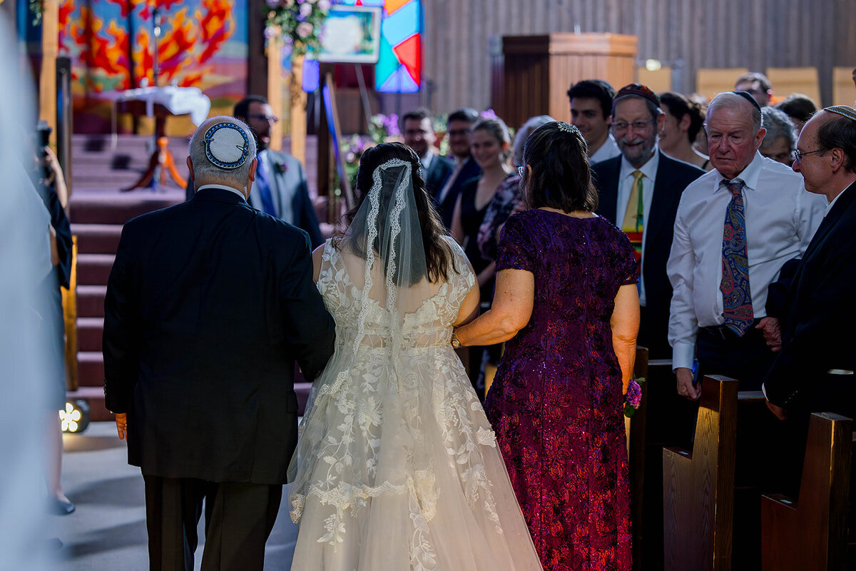 Eliana-Melmed-Photography-Chicago-LosAngeles-Jewish-WeddingPhotography-ElianaSklar-Chuppah-00084