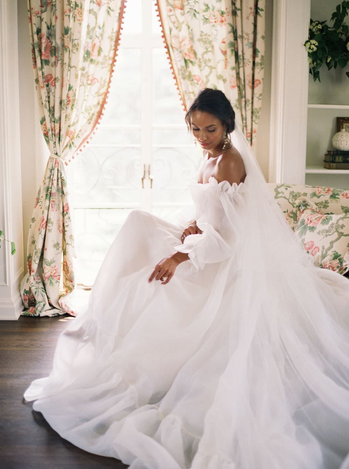 bride-getting-ready-greencrest-manor-wedding-Chicago-film-wedding-photographer-sarah-sunstrom-photography