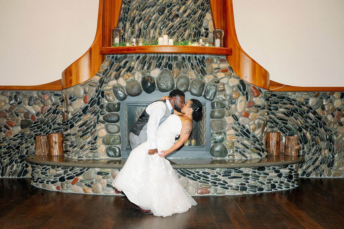 Seattle-Luxury-Film-and-Digital-Wedding-Photographer-517