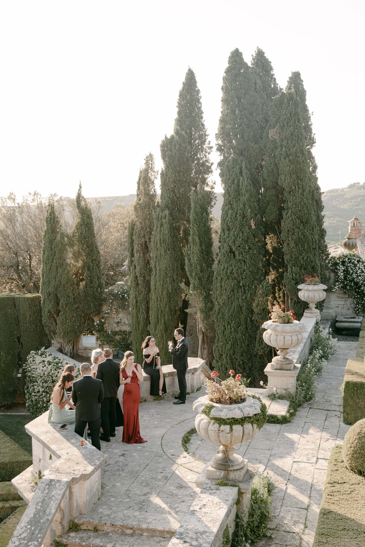 Flora_And_Grace_LaFoce_Tuscany_Editorial_Wedding_Photographer-10