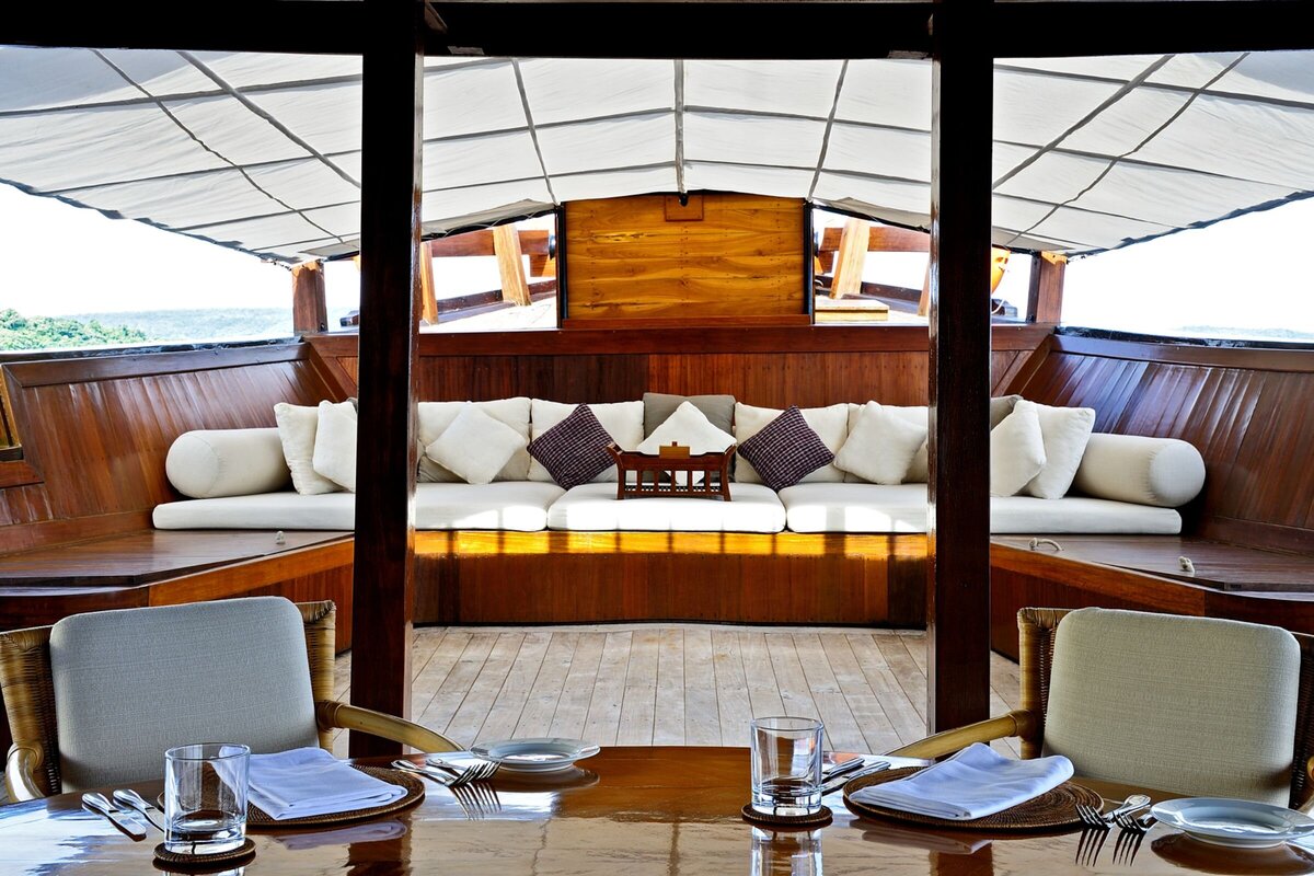 Luxury Yacht Charter Amanikan Outdoor GalleyIndonesia