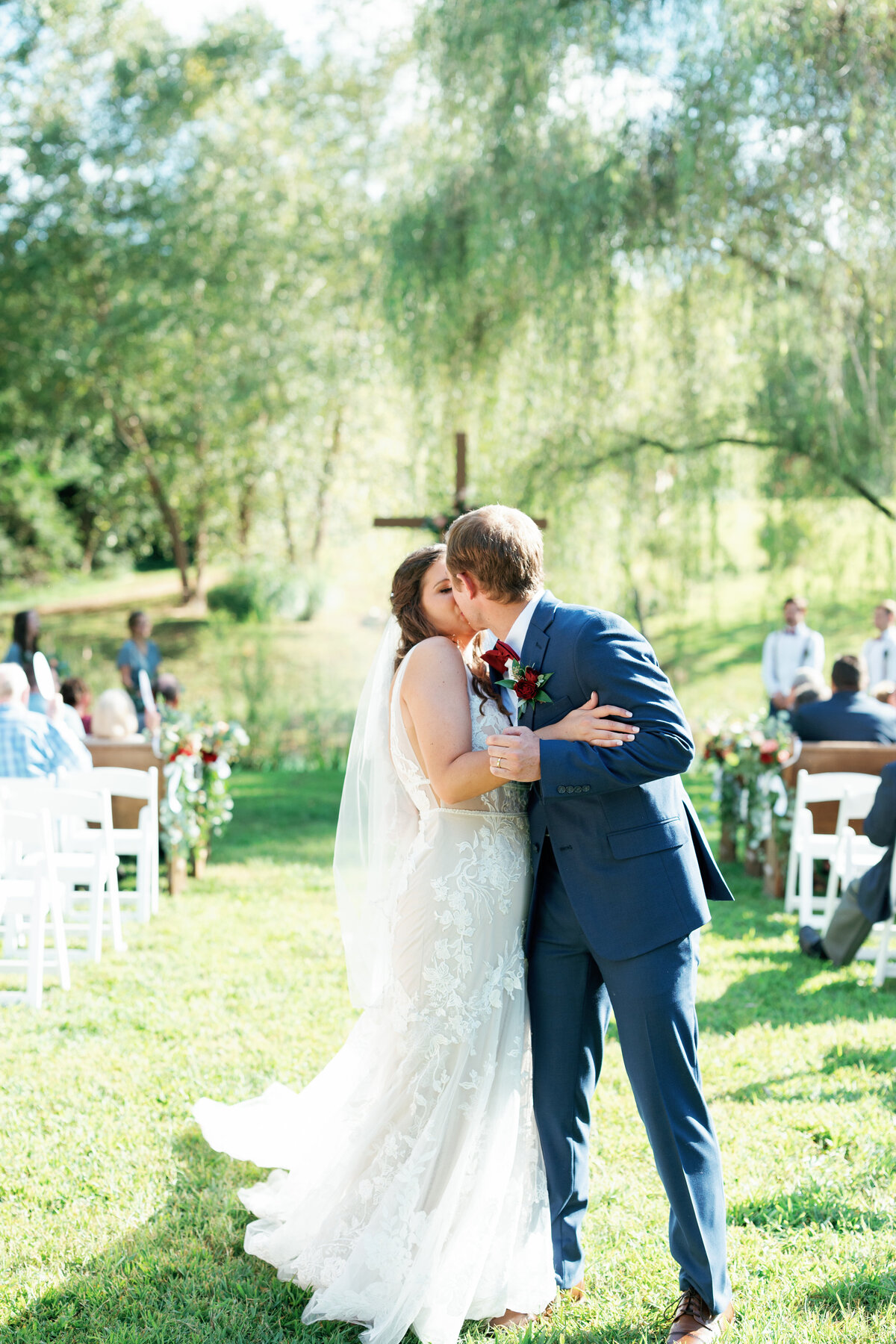 Alaina and Russ - Coopers Cove at Heritage Park - East Tennessee Wedding Photographer - Alaina René photography-1256
