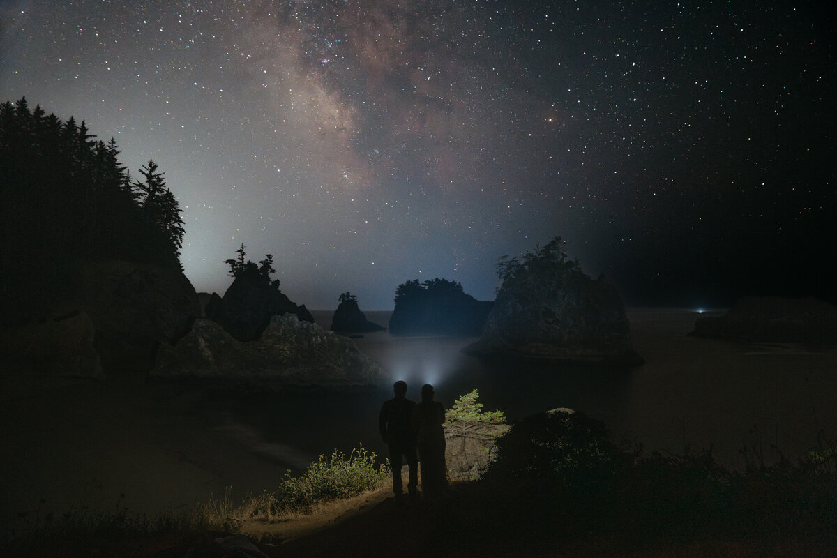 the_chaffins_international_destination_wedding_elopement_photographers_sammie_chaffin_micah_editorial_adventure_photos_travel_redwoods_national_park_46
