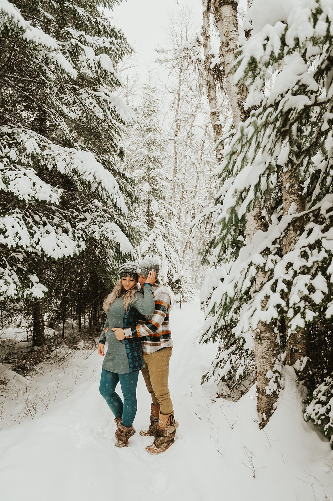 winter-montana-dog-sledding-proposal-presley-gray-photo-7882