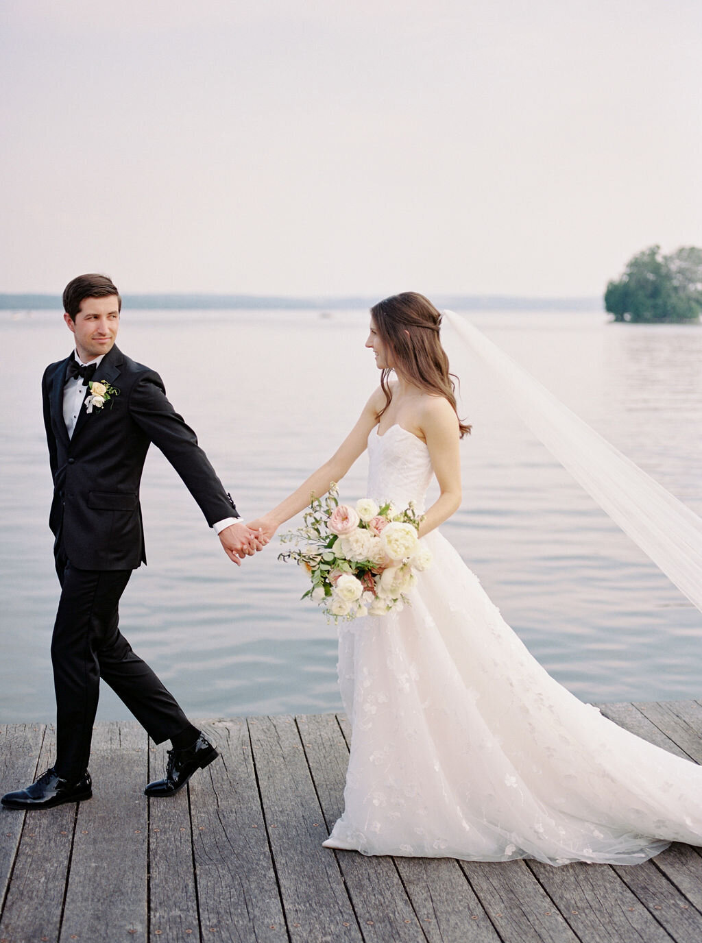 Lake-House-On-Canandaigua-Wedding-Sunset-Photos-Verve-Event-Co-Finger-Lakes-New-York-Wedding-Planner (4)