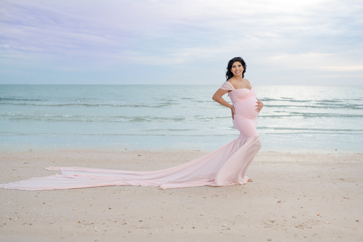 Maternity Gowns for Beach Photoshoot