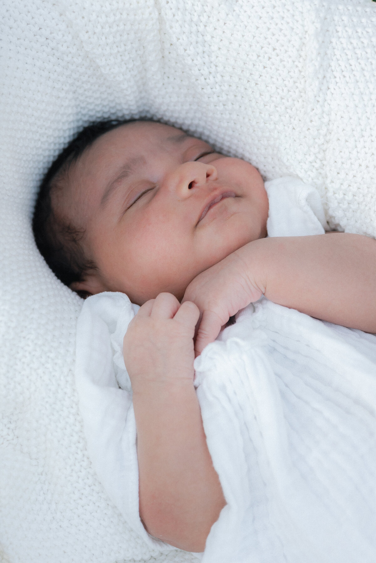 Brooke Lacombe is an Ottawa, Ontario based newborn photographer, specializing in motherhood, maternity, newborn and family fine art photography.